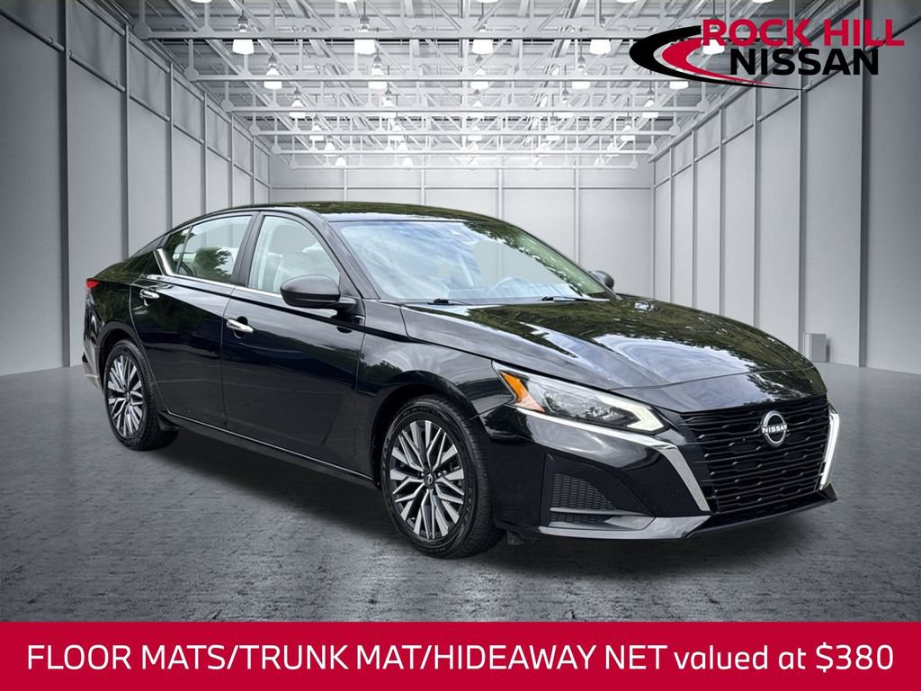 Used 2025 Nissan Altima 2.5 SV
