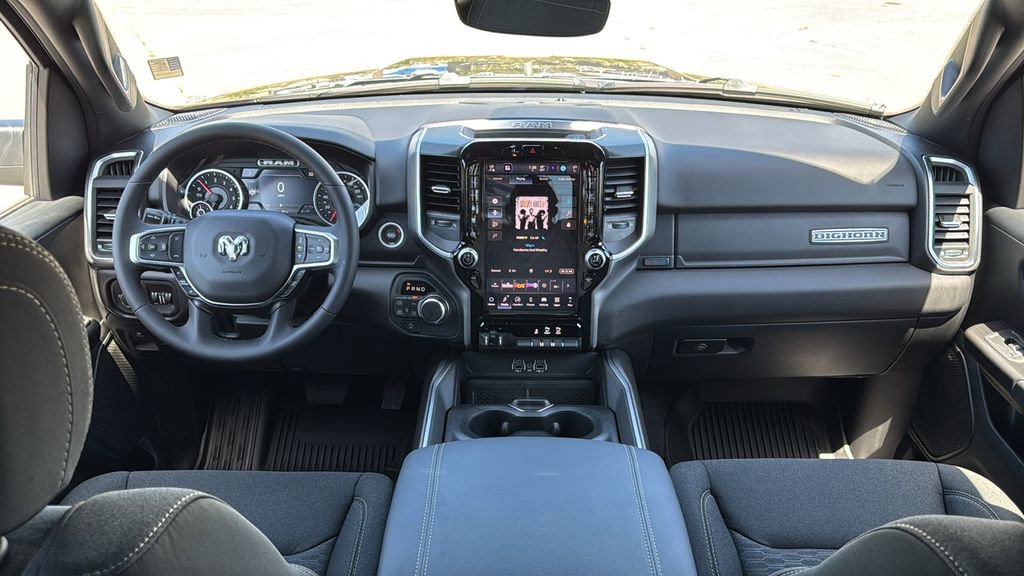 New 2026 RAM 1500 4x4 Crew Cab image 16