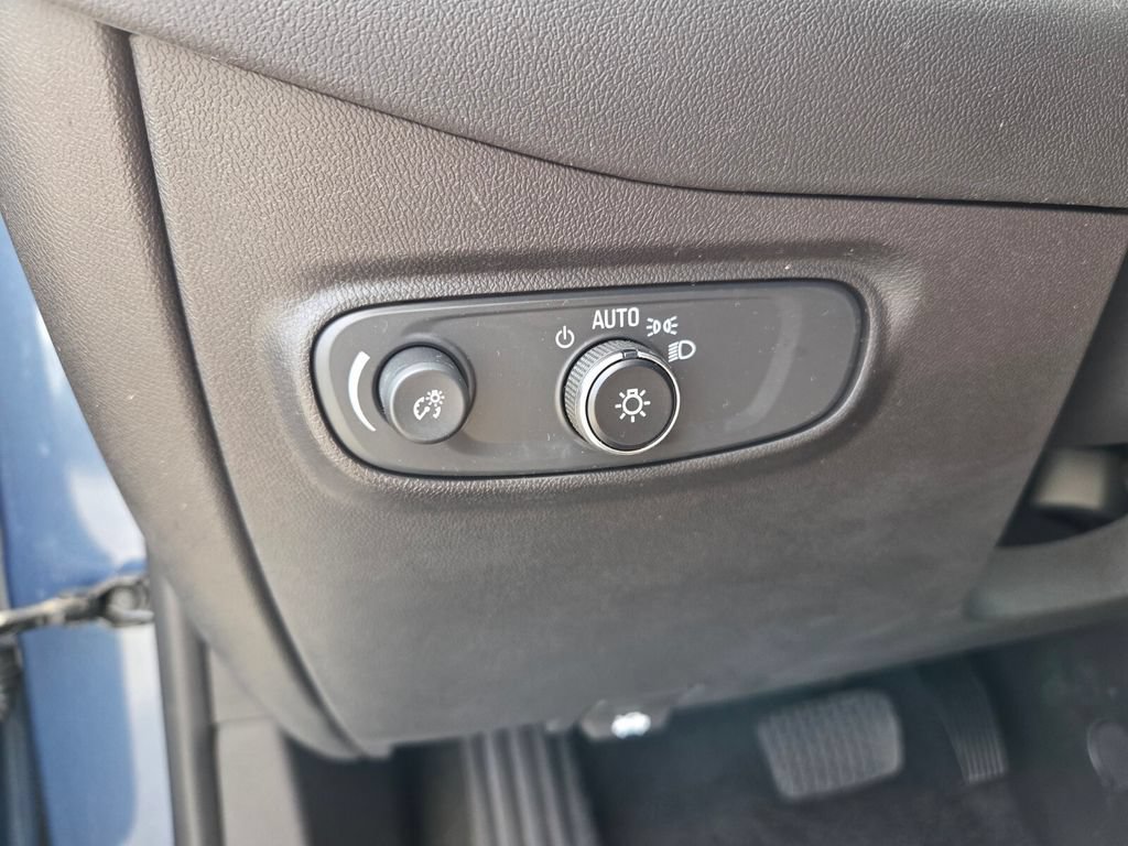 Certified 2024 Chevrolet Equinox LT FWD image 24