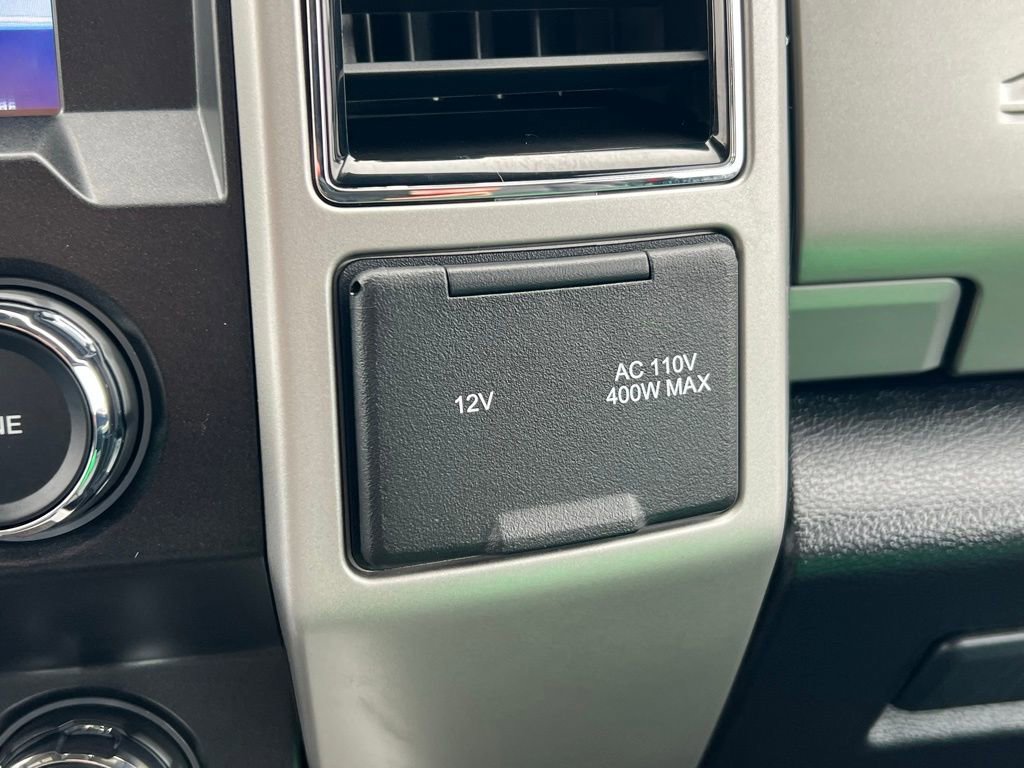 Used 2020 Ford F250 Lariat w/ Chrome Package image 32