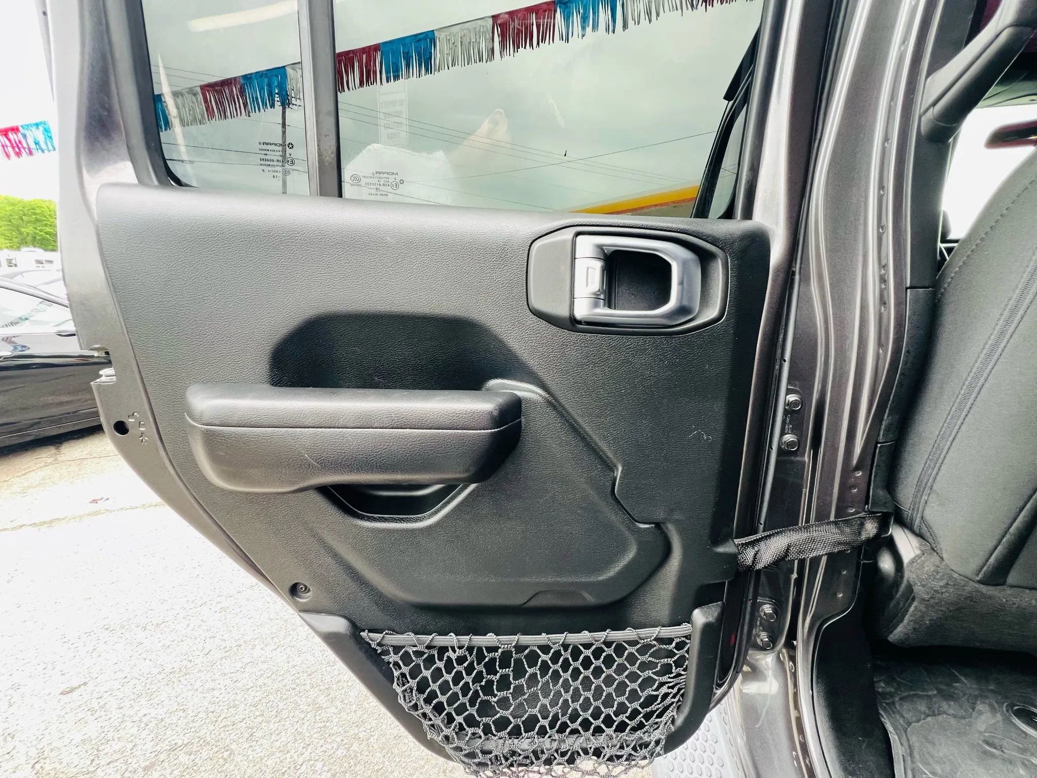 Used 2018 Jeep Wrangler Unlimited Sport S image 16