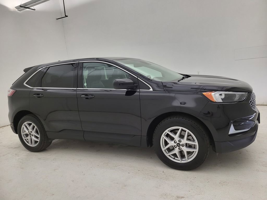 Used 2024 Ford Edge SEL