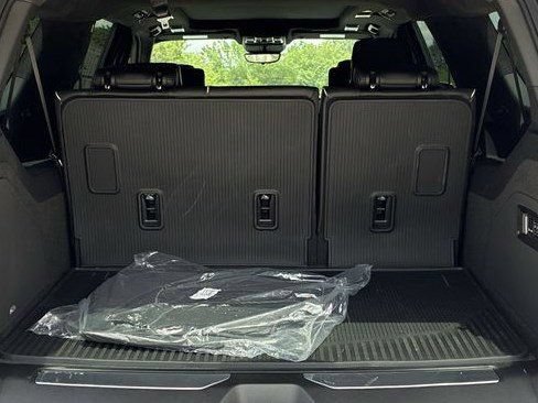 New 2026 Cadillac Escalade ESV Platinum Sport w/ LPO, ONYX Package AWD/4WD image 26