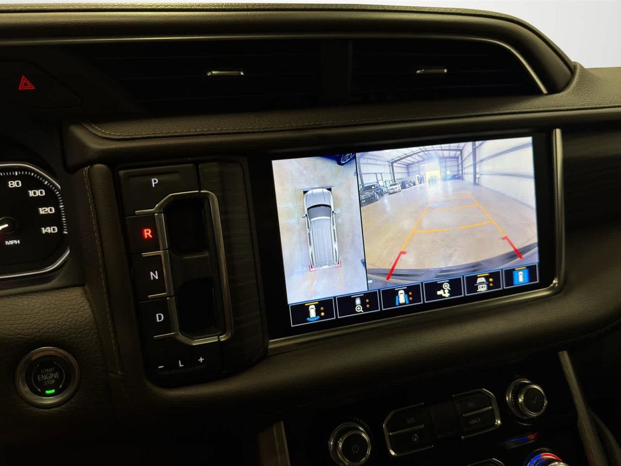 Used 2021 GMC Yukon Denali w/ Denali Premium Package image 21