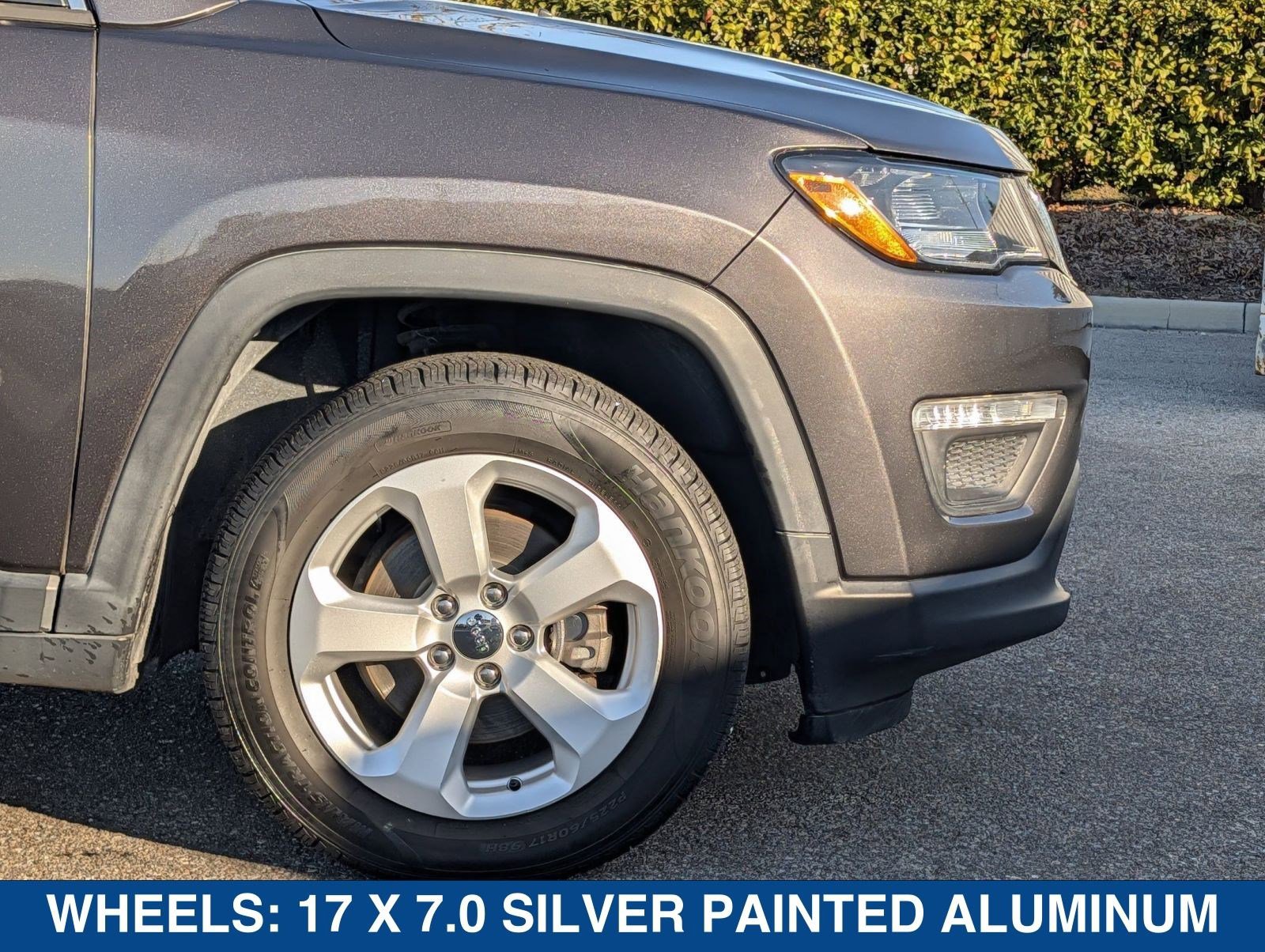 Used 2018 Jeep Compass Latitude w/ Popular Equipment Group image 11