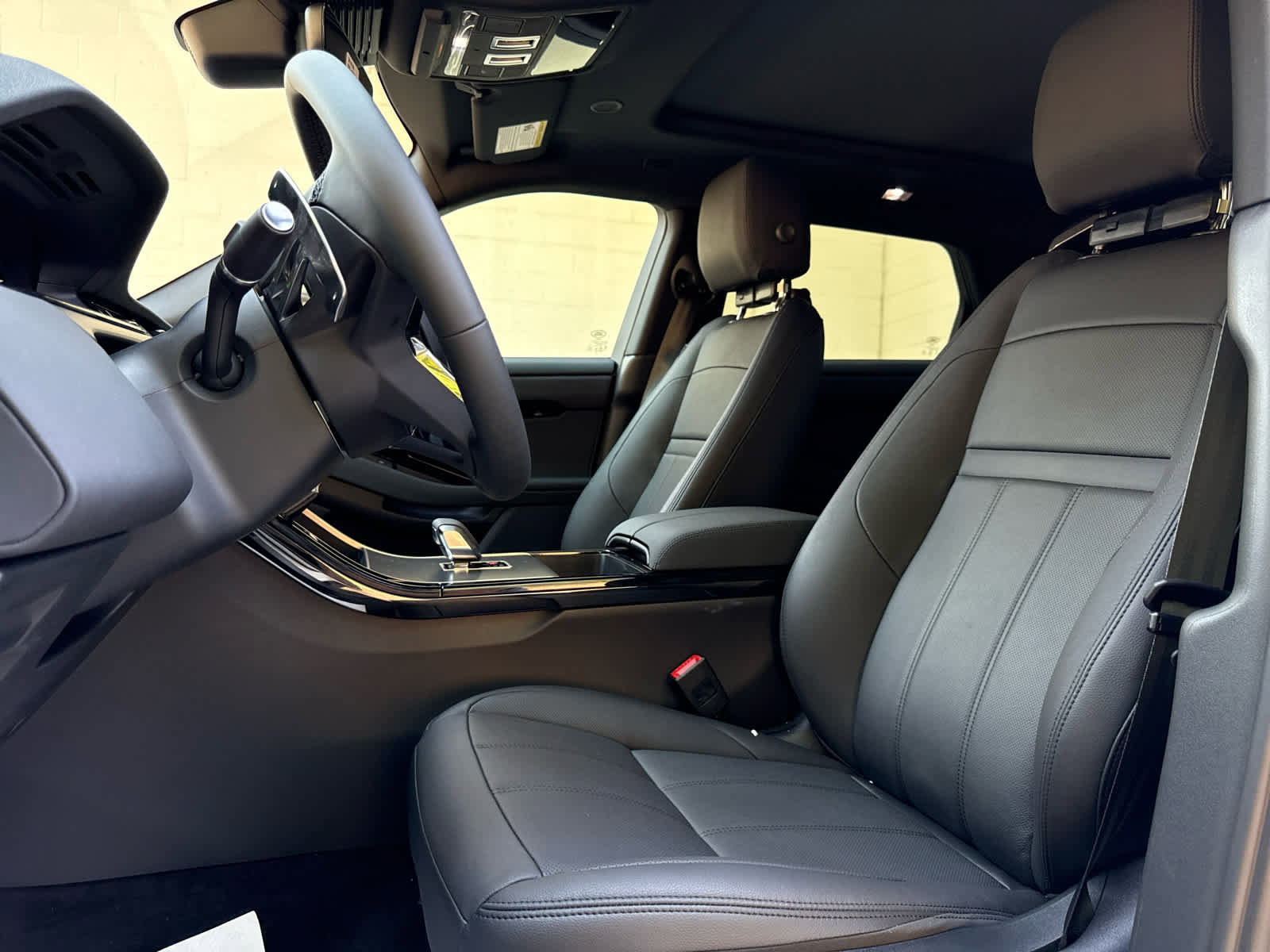 New 2026 Land Rover Range Rover Evoque S image 13