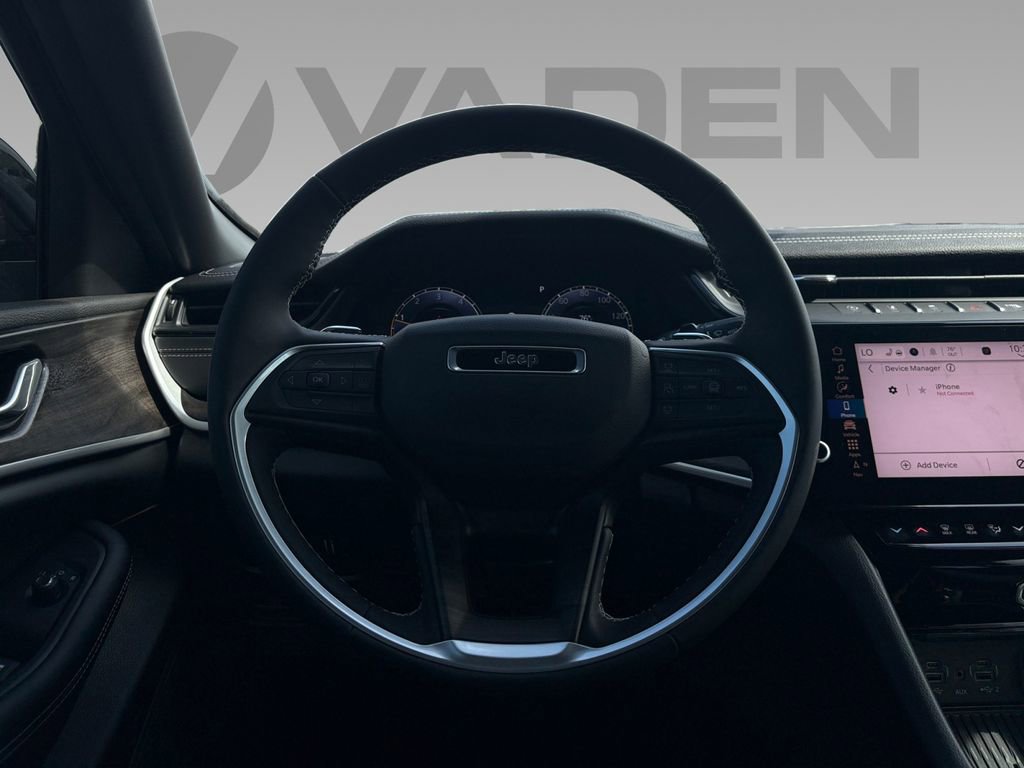 New 2026 Jeep Grand Cherokee Altitude image 11