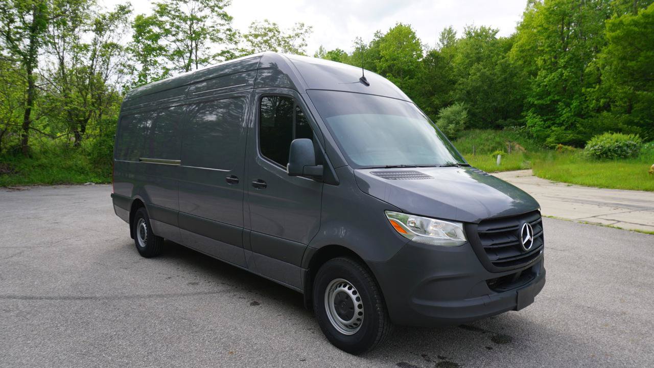 Used 2024 Mercedes-Benz Sprinter 2500 image 7