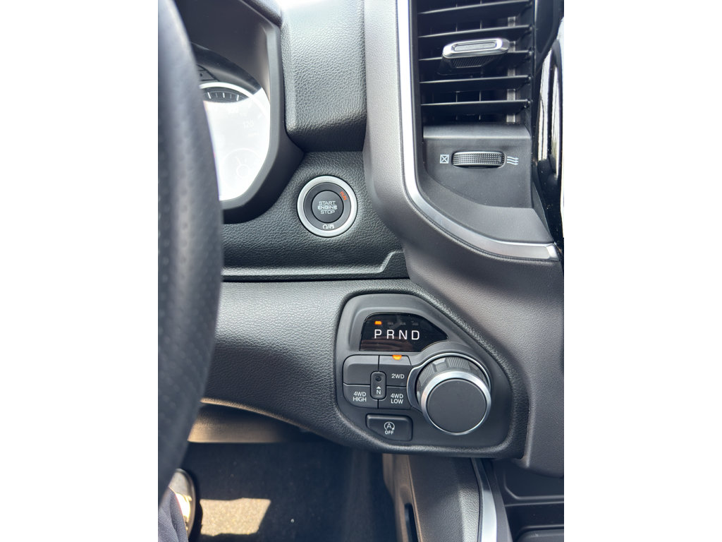 New 2026 RAM 1500 Express AWD/4WD image 32