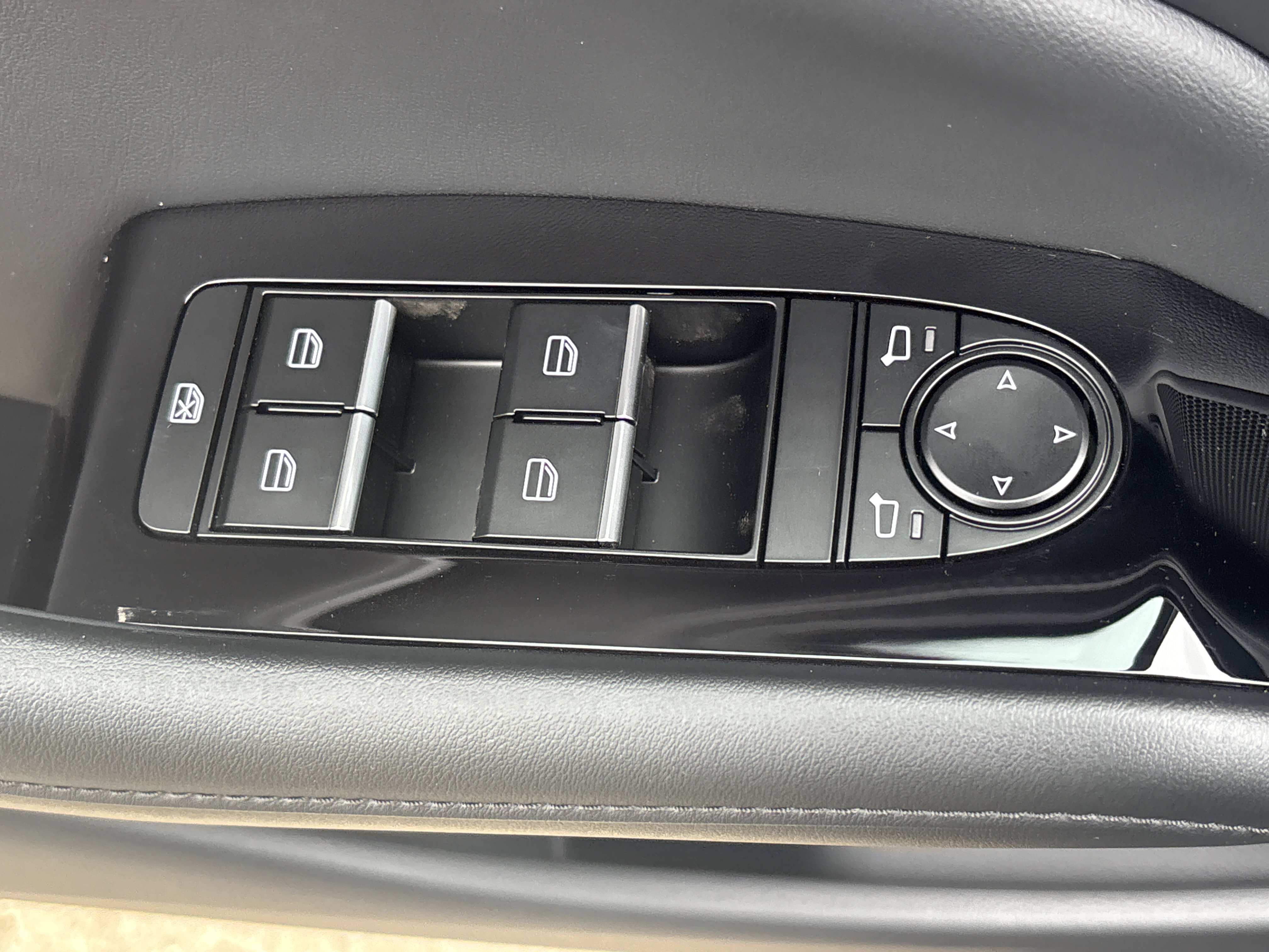 New 2026 MAZDA MAZDA3 2.5 S Sedan w/ Preferred Pkg image 19