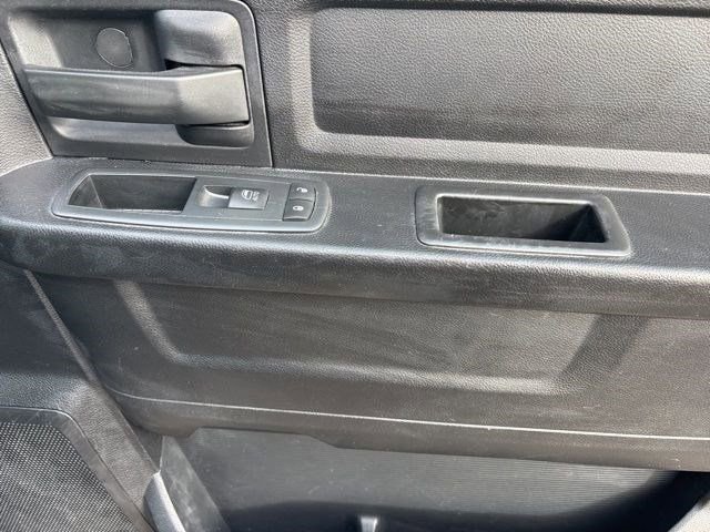 Used 2015 RAM 1500 ST w/ SXT Appearance Group image 38
