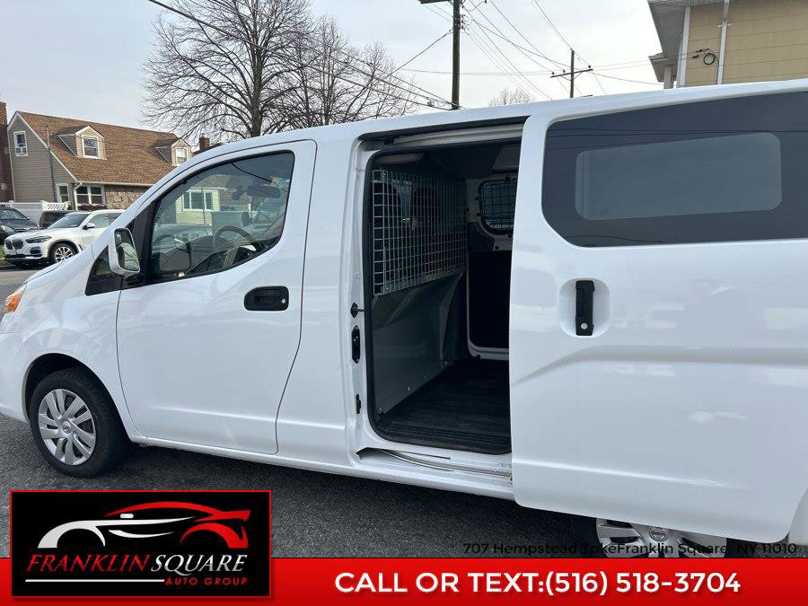 Used 2021 Nissan NV200 SV w/ Sliding Door Glass Package image 28