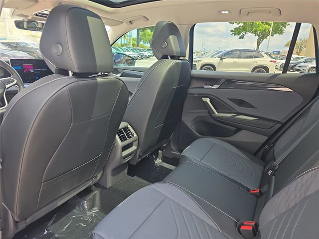 New 2026 Volkswagen Tiguan SE image 9