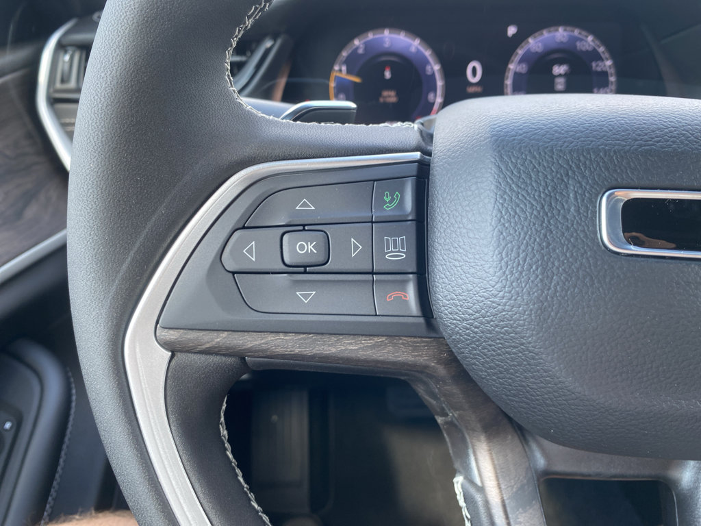 New 2027 Jeep Grand Cherokee Altitude AWD/4WD image 21