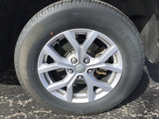 Used 2022 Jeep Grand Cherokee Limited image 29