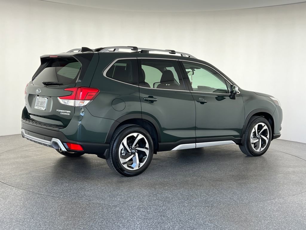 Certified 2024 Subaru Forester Touring AWD/4WD image 4