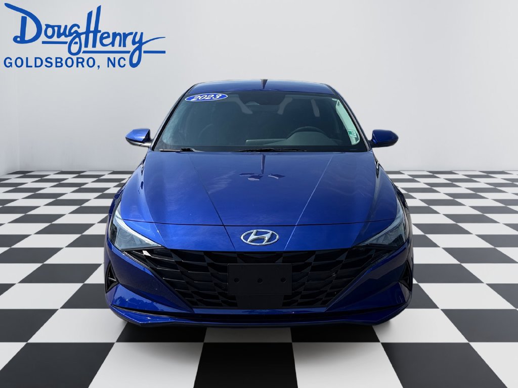 Used 2023 Hyundai Elantra SEL w/ Convenience Package FWD image 8