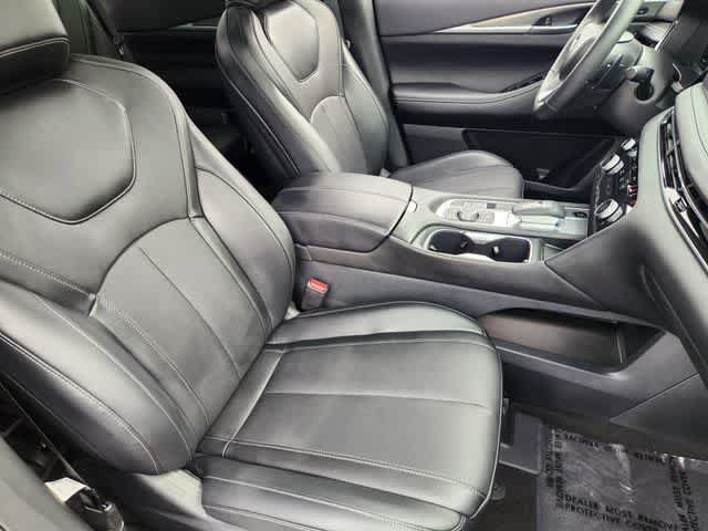 Certified 2027 INFINITI QX60 Luxe w/ Cargo Package FWD image 15