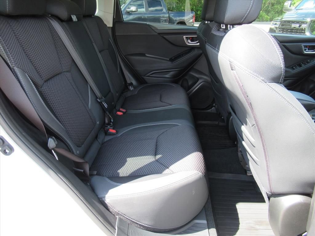 Used 2022 Subaru Forester Premium AWD/4WD image 34