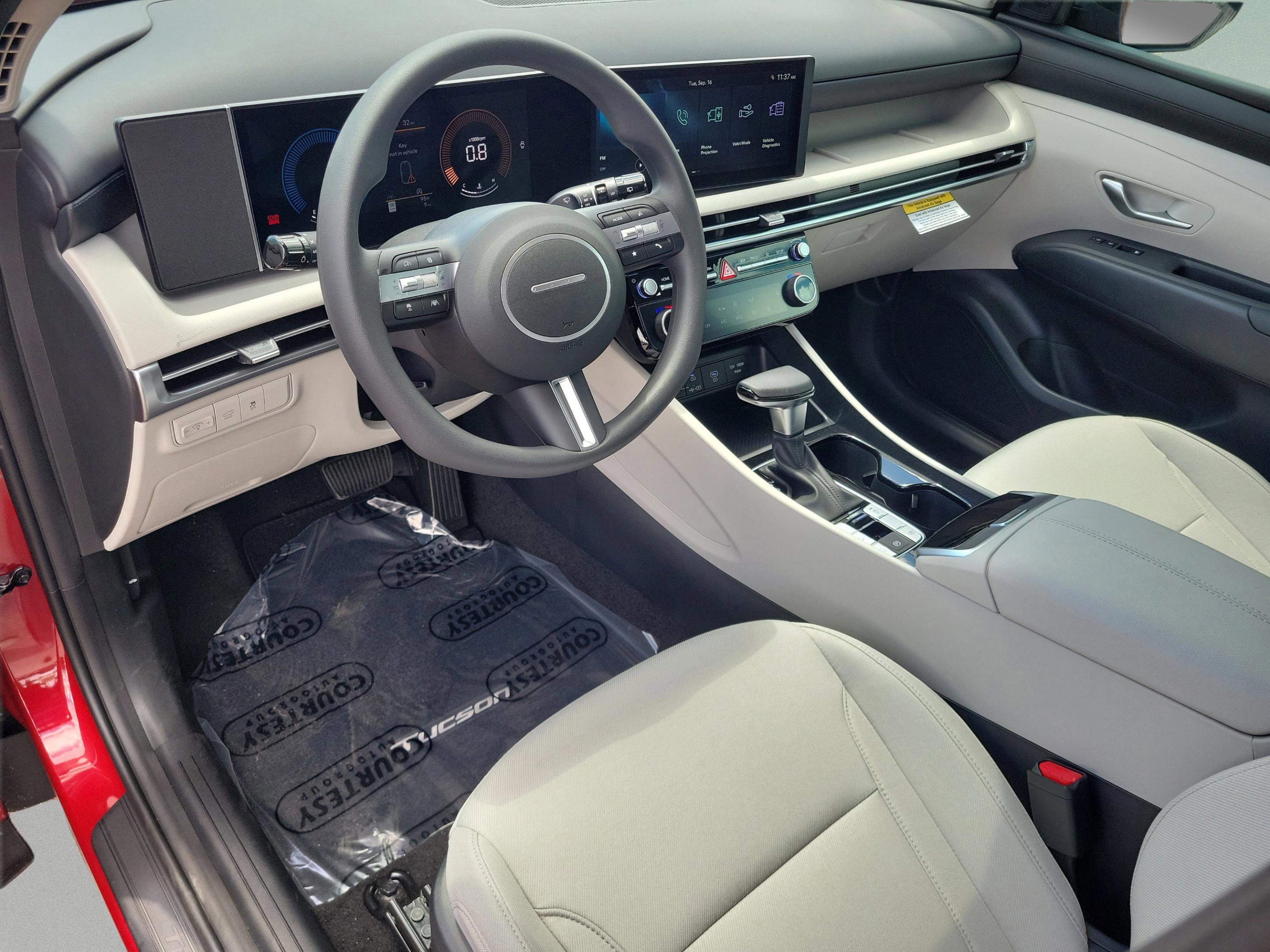 New 2026 Hyundai Tucson SEL image 16