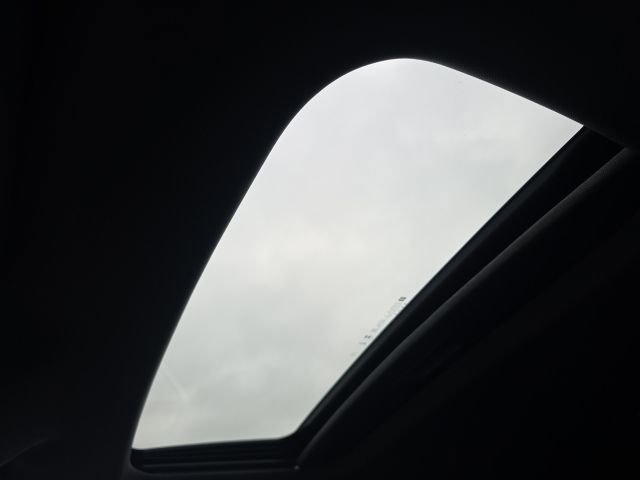 New 2026 Chevrolet Trax RS w/ Sunroof Package image 23