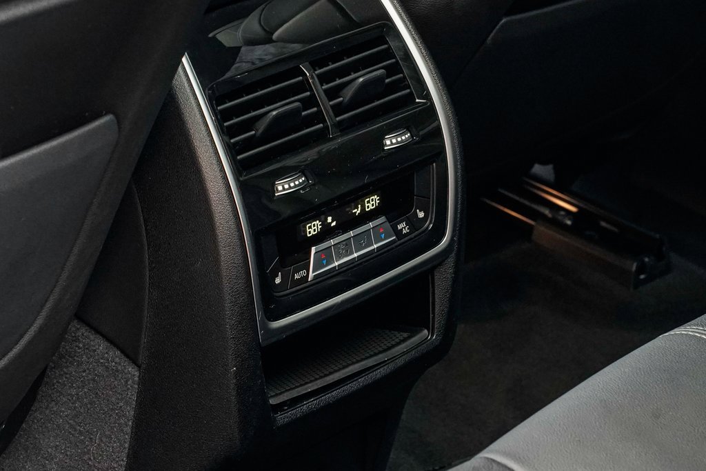 Used 2022 BMW X5 xDrive45e w/ M Sport Package image 18