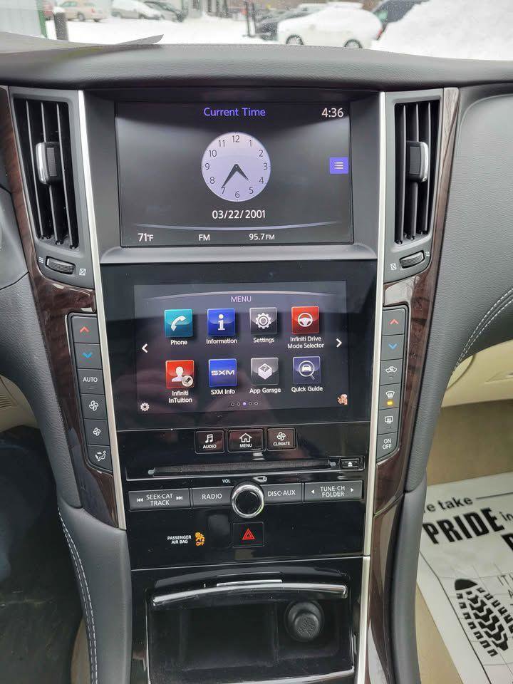 Used 2018 INFINITI Q50 Luxe image 18