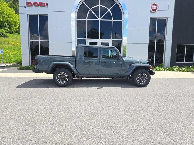 New 2026 Jeep Gladiator Sport AWD/4WD image 7