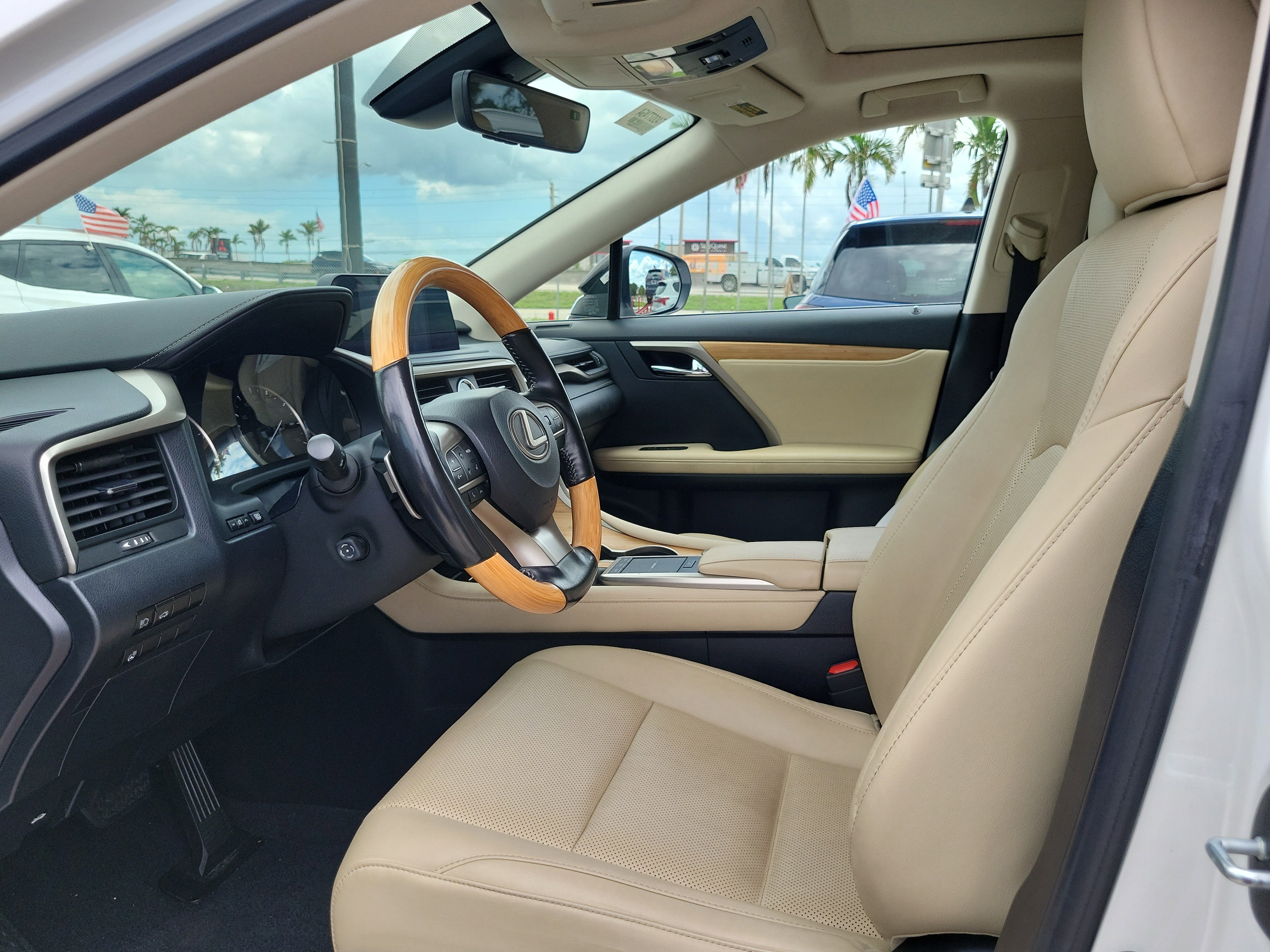 Used 2022 Lexus RX 350L FWD w/ Premium Package image 19