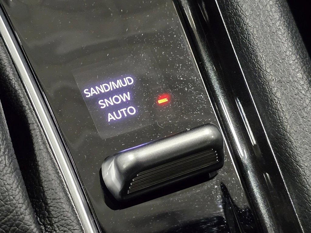 Used 2024 Jeep Compass Latitude image 7