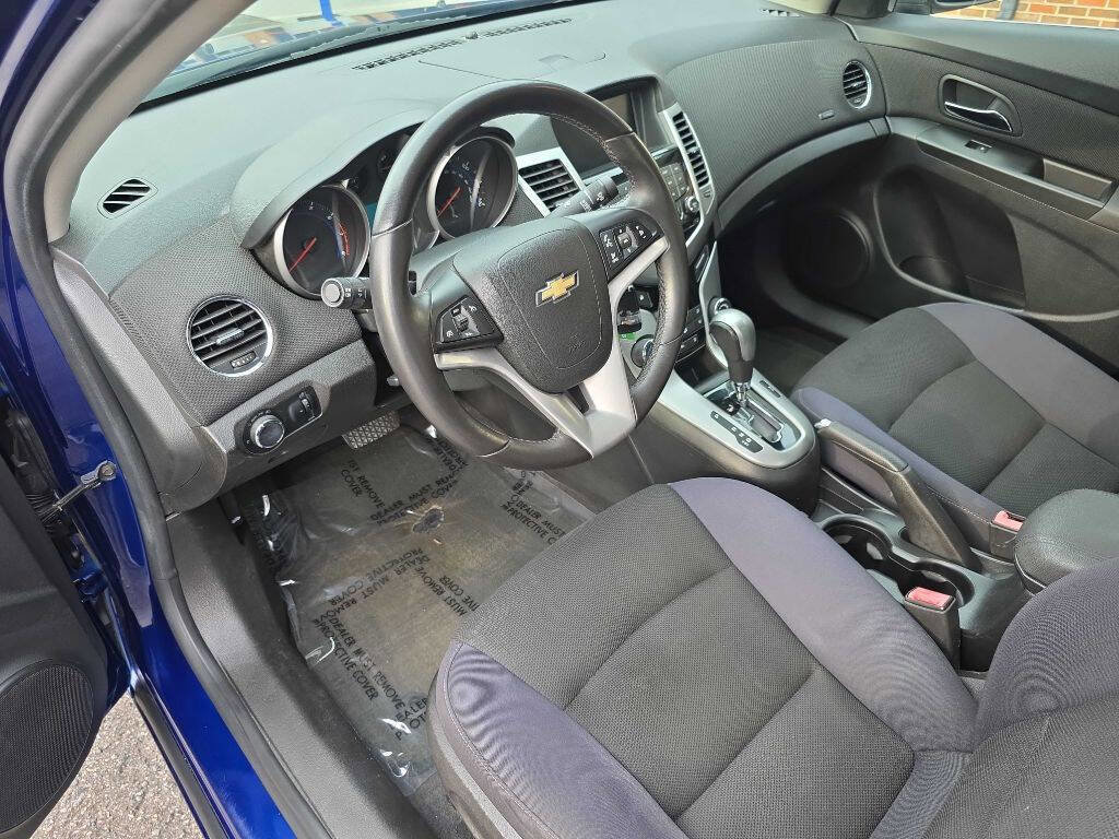 Used 2013 Chevrolet Cruze LT w/ Technology Package image 9