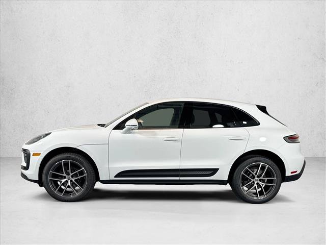 Used 2026 Porsche Macan AWD/4WD image 2