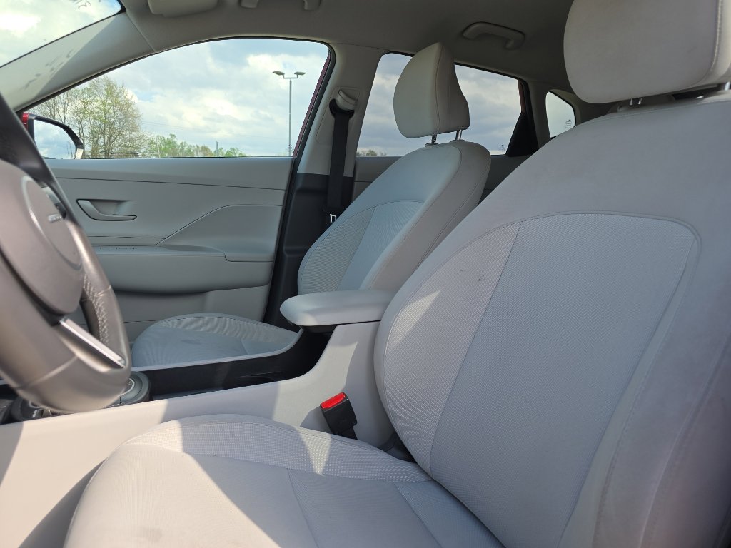 Used 2025 Hyundai Kona SEL FWD image 19