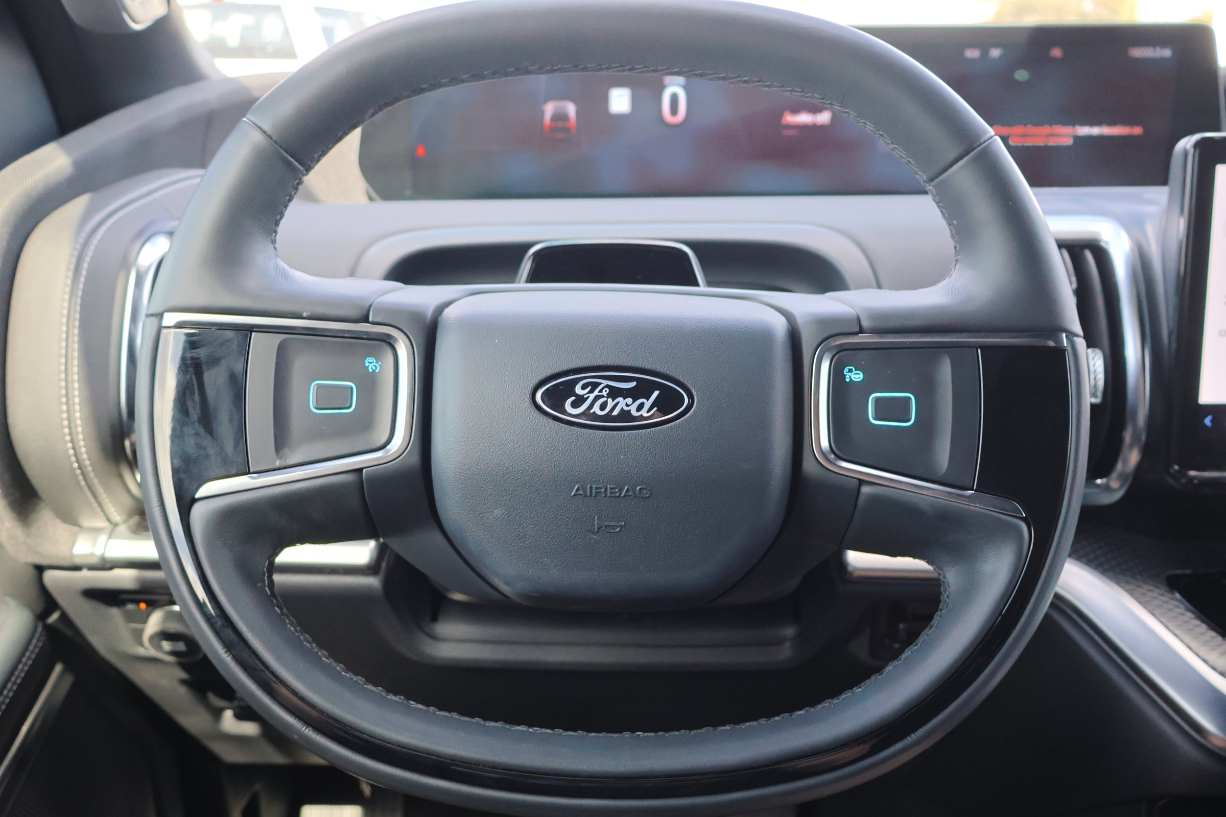 Certified 2025 Ford Expedition Max Platinum w/ Stealth Appearance Package image 18