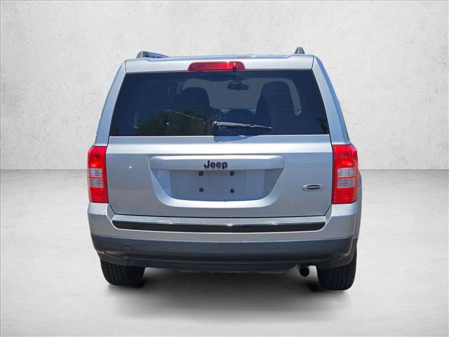 Used 2015 Jeep Patriot Sport w/ Power Value Group FWD image 5