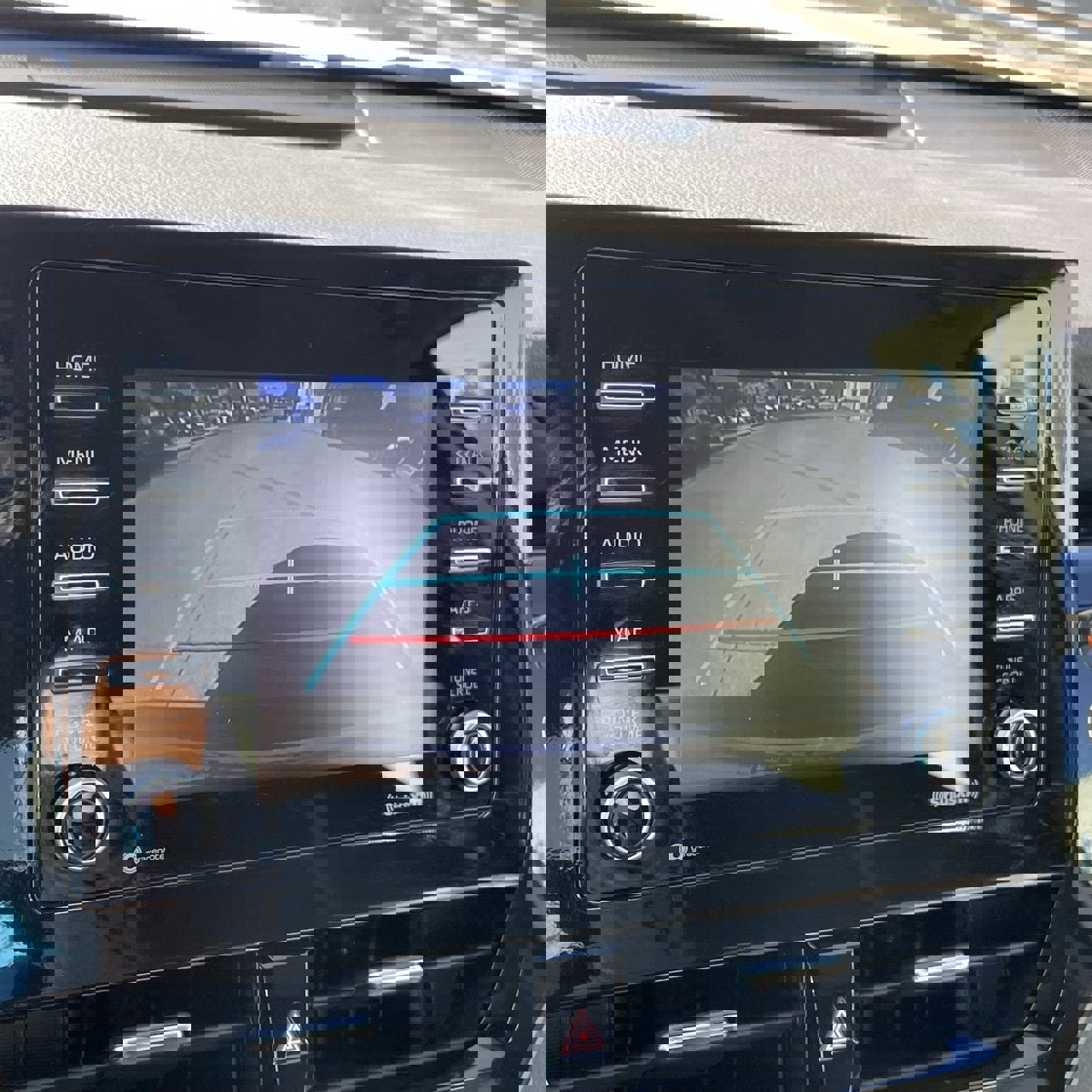 Used 2024 Toyota Camry SE image 17