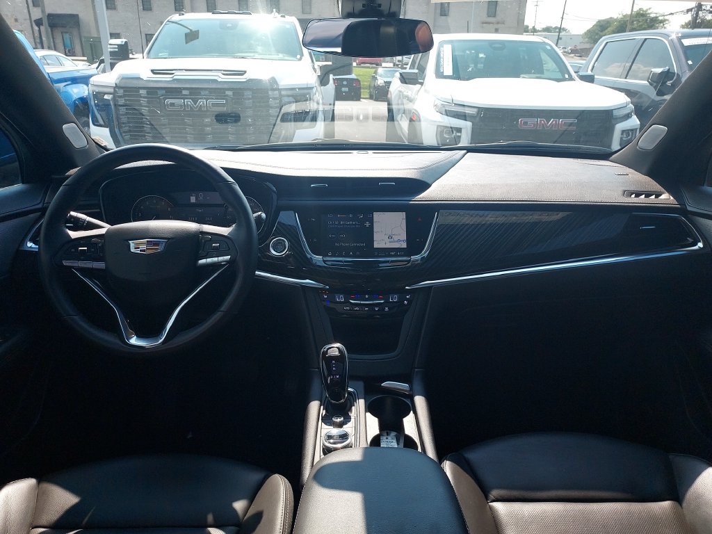 Used 2024 Cadillac XT6 Premium Luxury FWD image 22