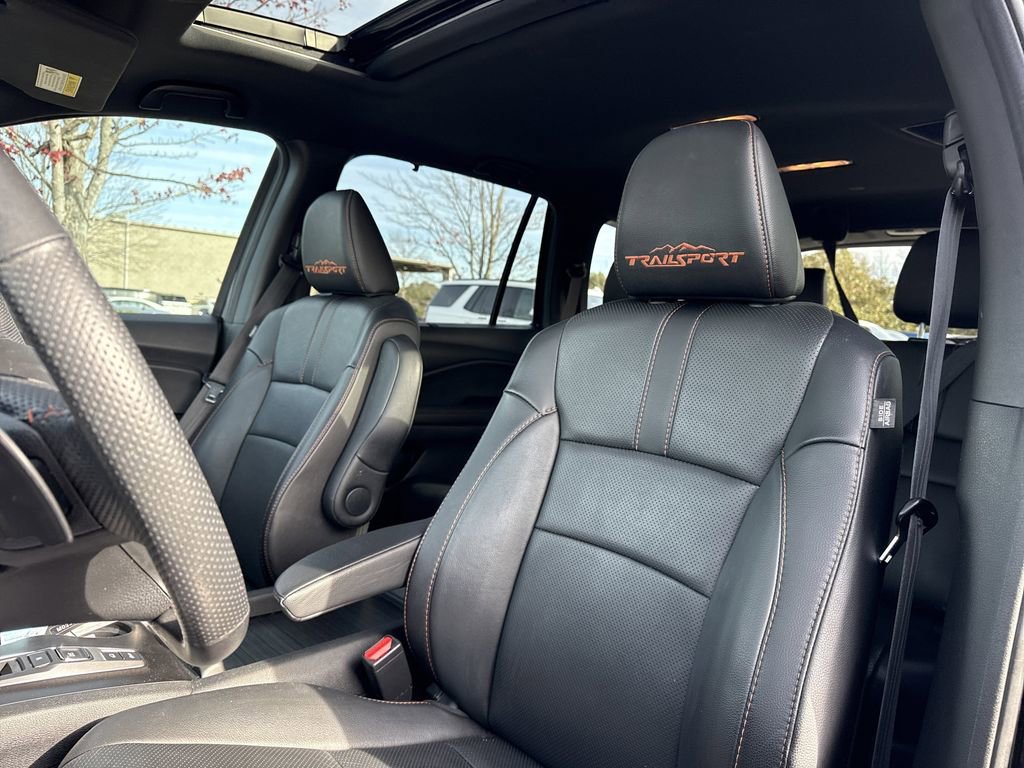 Used 2022 Honda Pilot TrailSport image 12