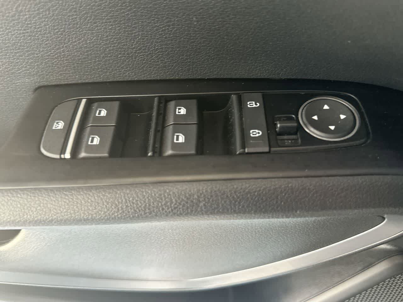 Used 2020 Kia Soul S FWD image 17