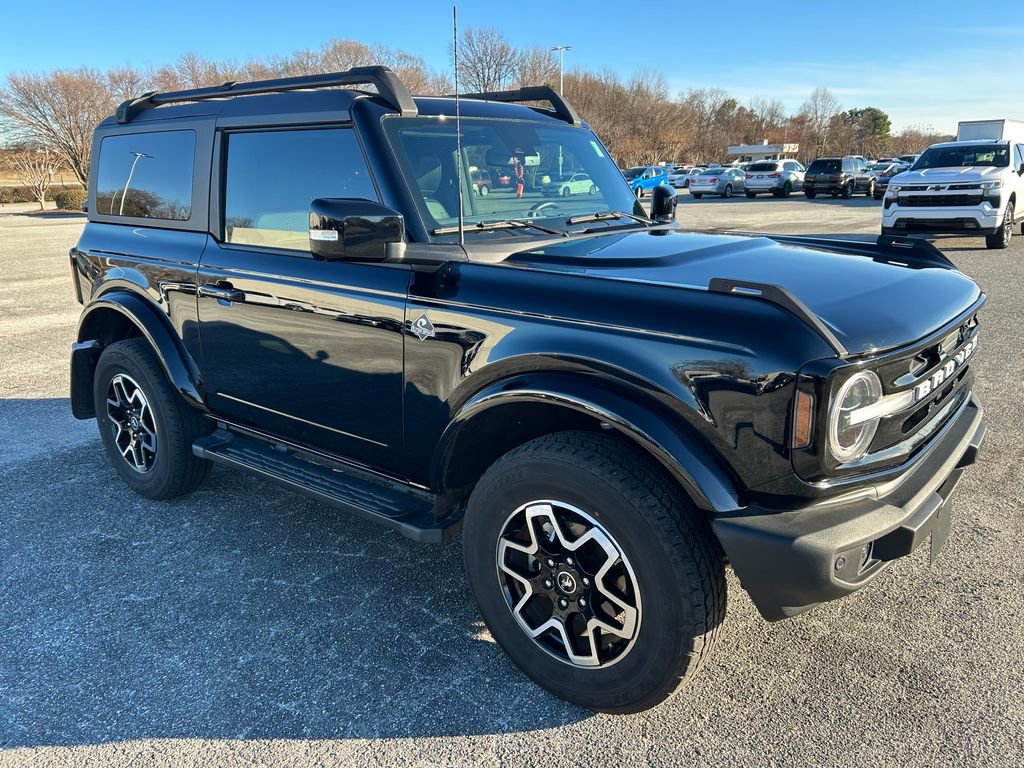 Used 2023 Ford Bronco Outer Banks image 10
