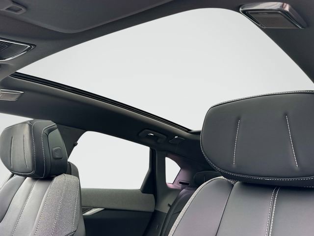 New 2026 Cadillac Optiq Luxury 1 image 9