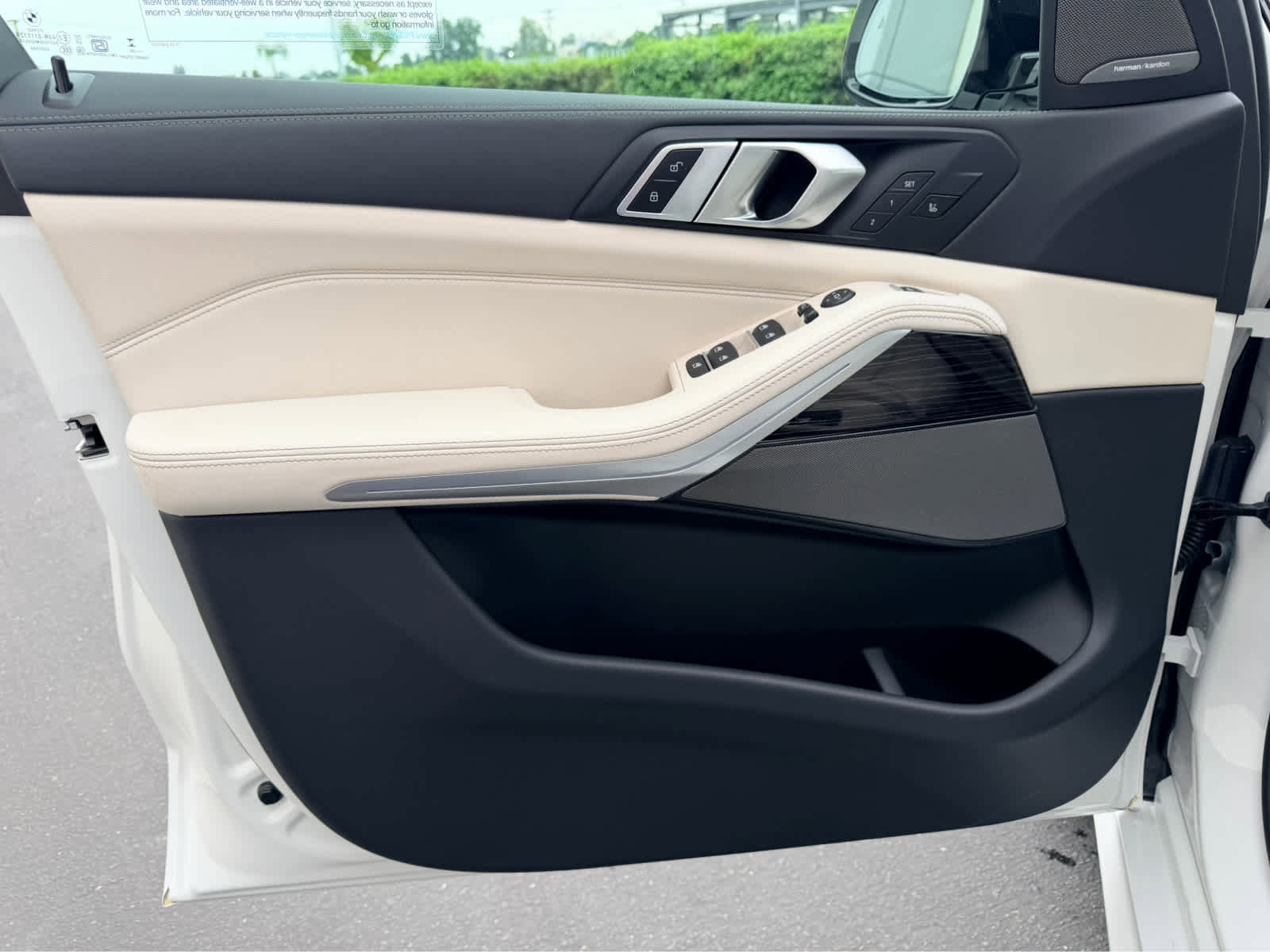 New 2026 BMW X5 xDrive40i w/ Executive Package image 12
