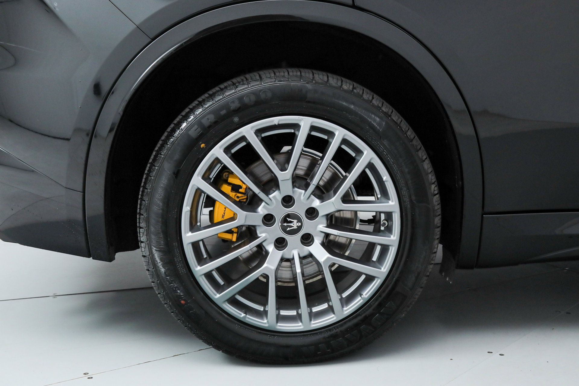 Certified 2023 Maserati Grecale Modena AWD/4WD image 24