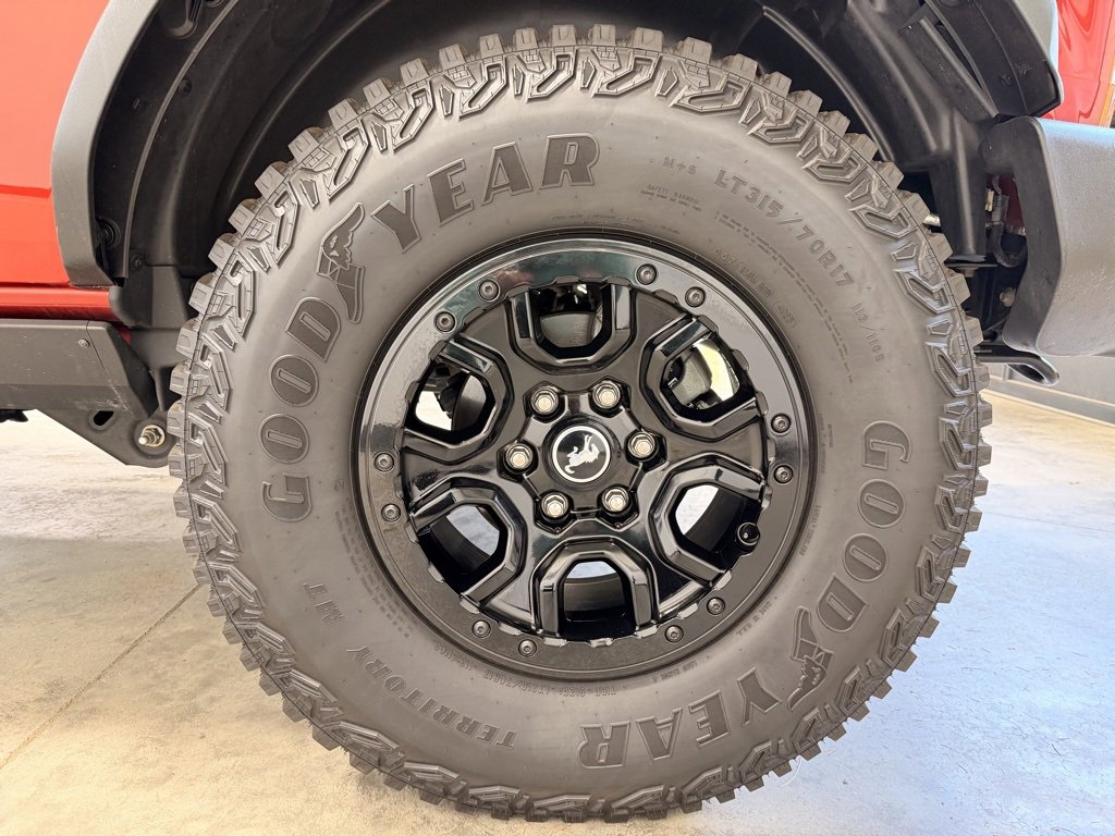 Used 2023 Ford Bronco Outer Banks image 11