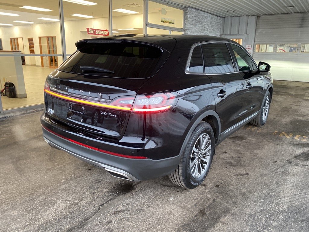 Used 2019 Lincoln Nautilus Select image 5
