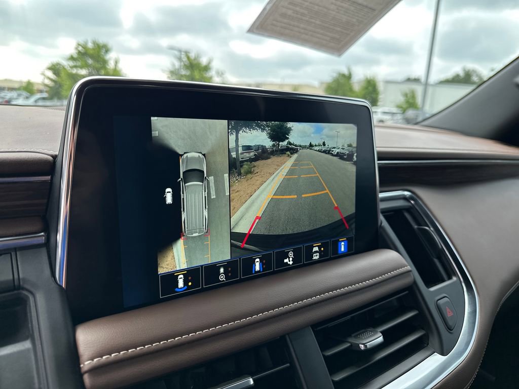 Used 2023 Chevrolet Tahoe High Country AWD/4WD image 29