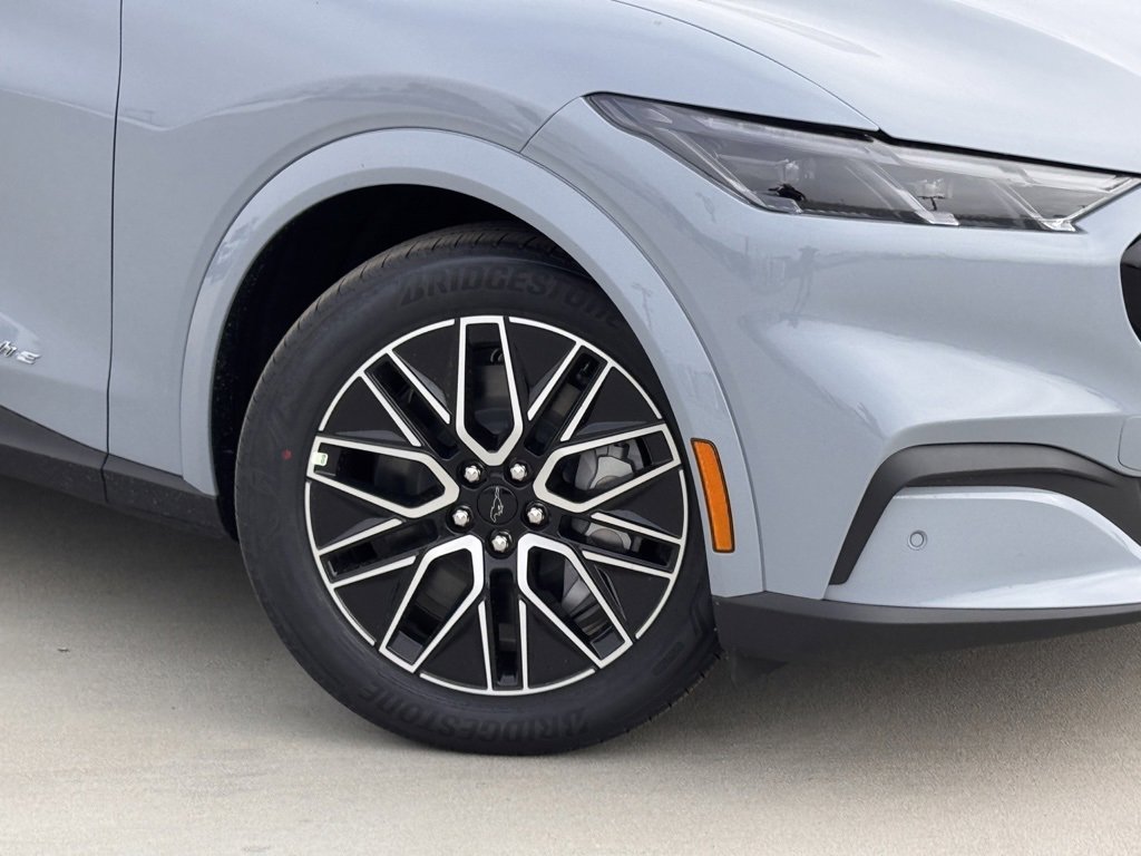 New 2025 Ford Mustang Mach-E Premium image 4