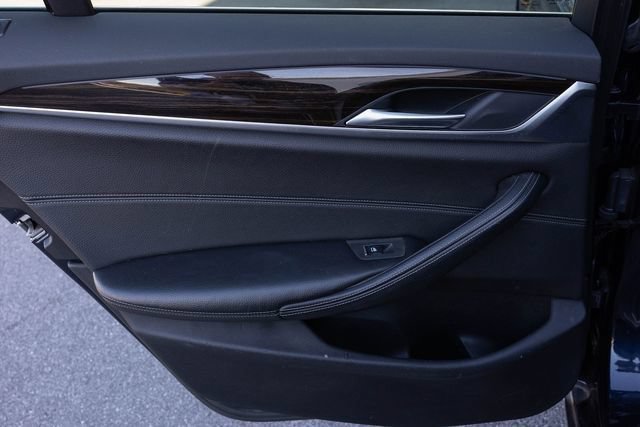 Used 2018 BMW 530e xDrive AWD/4WD image 12