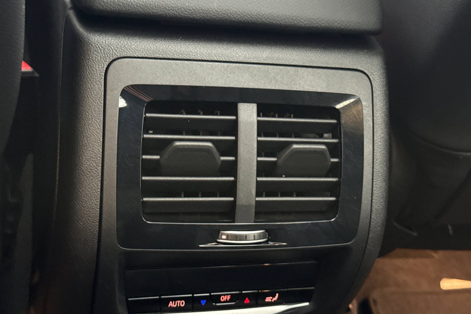 Certified 2022 BMW X3 xDrive30i w/ Premium Package 2 (ZPA) image 16