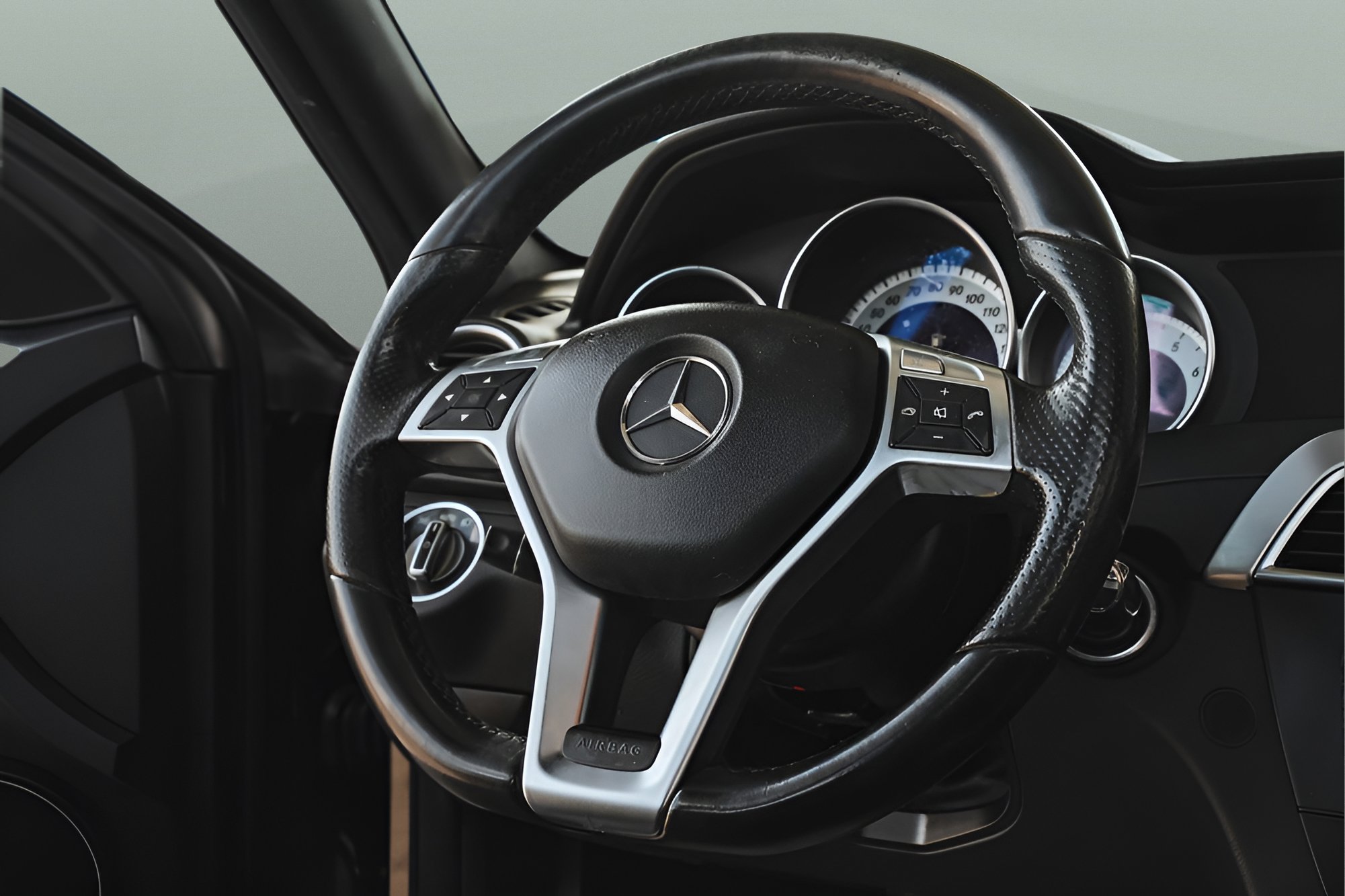 Used 2014 Mercedes-Benz C 250 Sport image 24